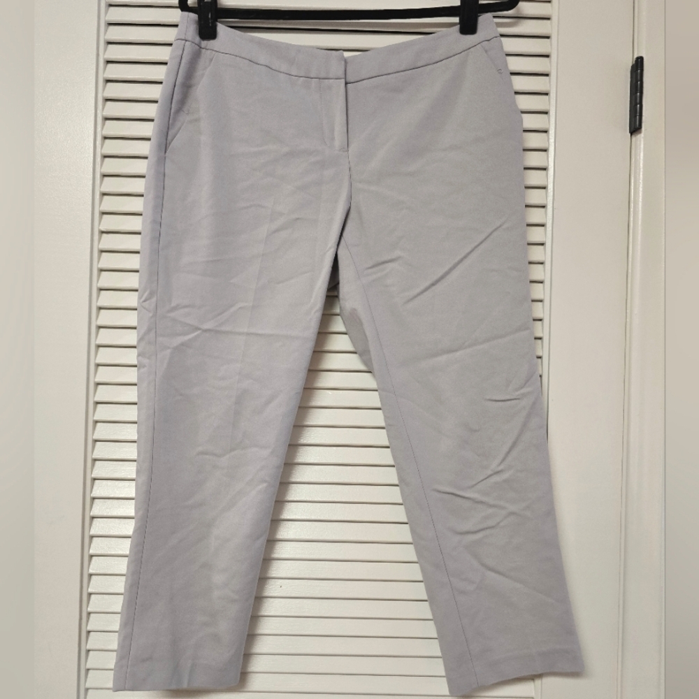 Amanda + Chelsea - Light Grey Classic Crop Pants With Pockets